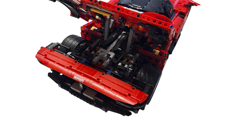 Ferrari Daytona SP3 de LEGO e as 27 horas que viraram memória