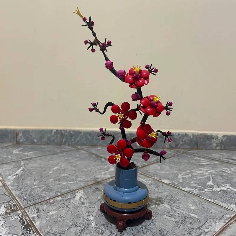 Flor de Ameixa 10369, uma montagem para deixar o ambiente mais leve