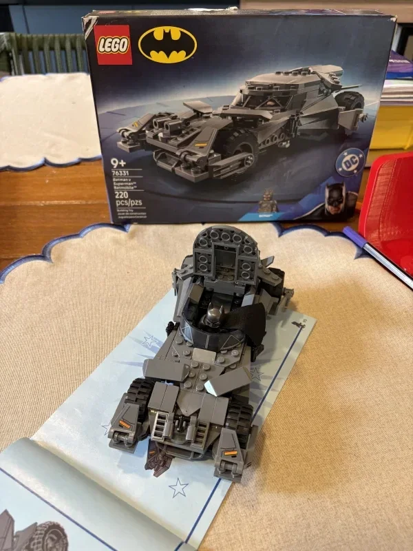 Batman Superman Batmovile